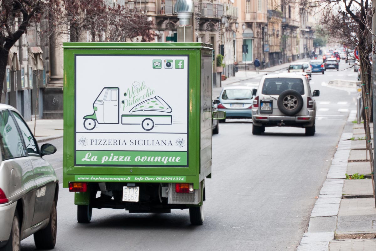Ape verde pistacchio pizzeria siciliana a Catania, la pizzeria street food per eventi